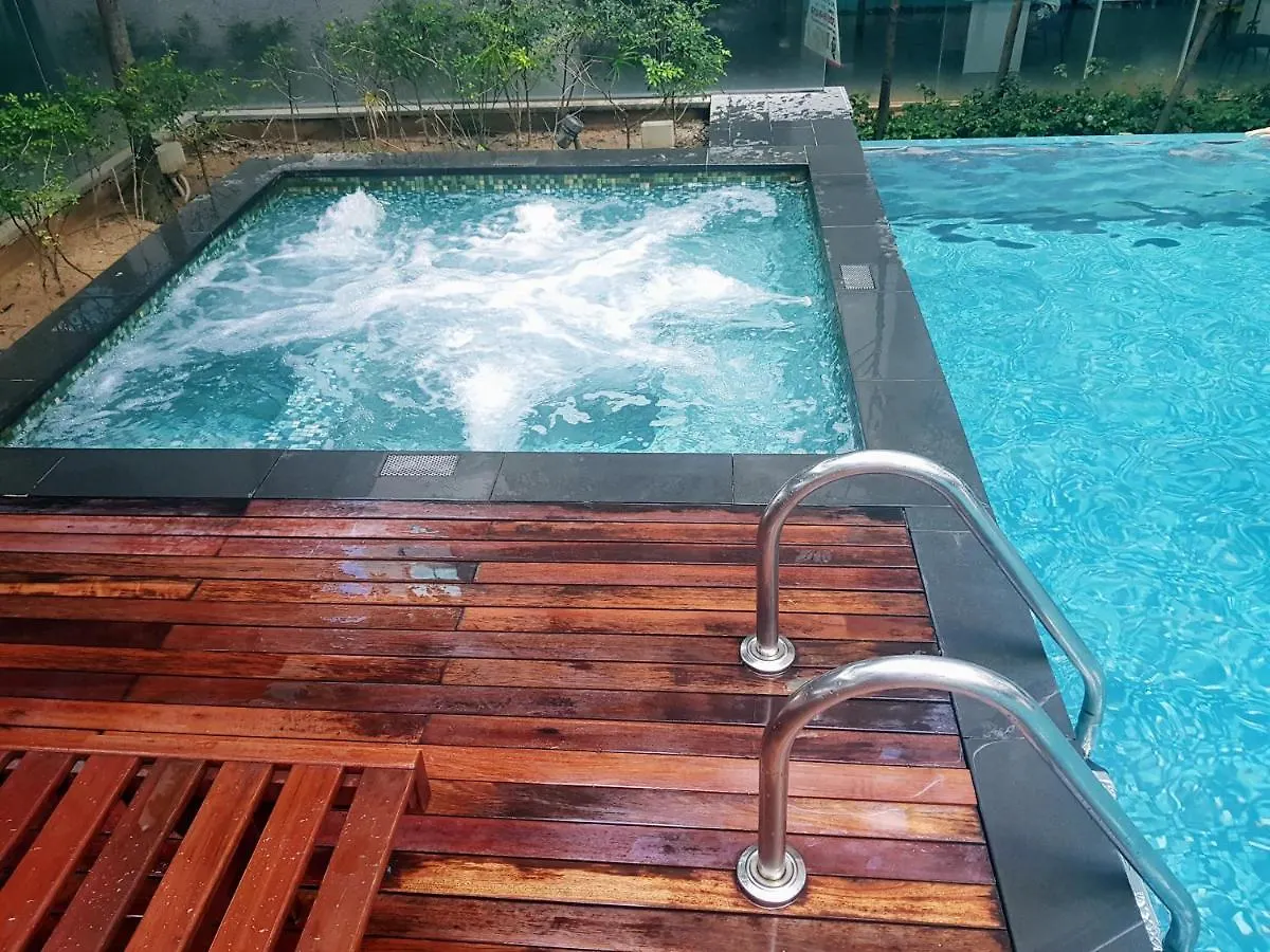 Apartment Klcc Gem Walk To All Kuala Lumpur